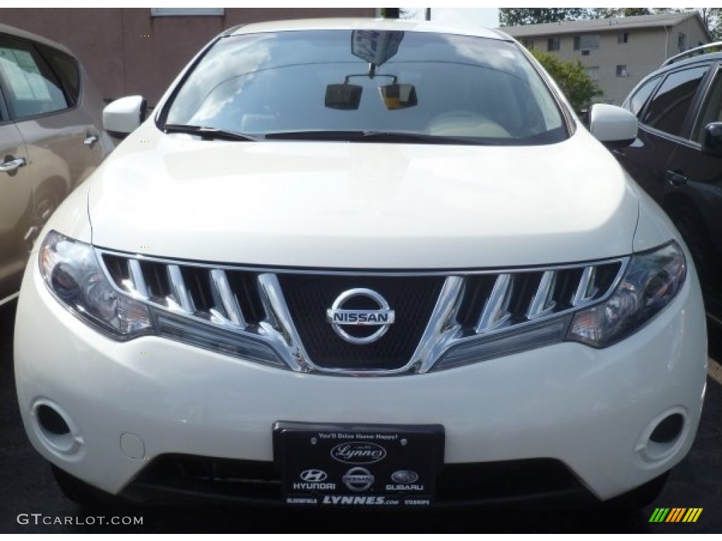 Glacier Pearl Nissan Murano