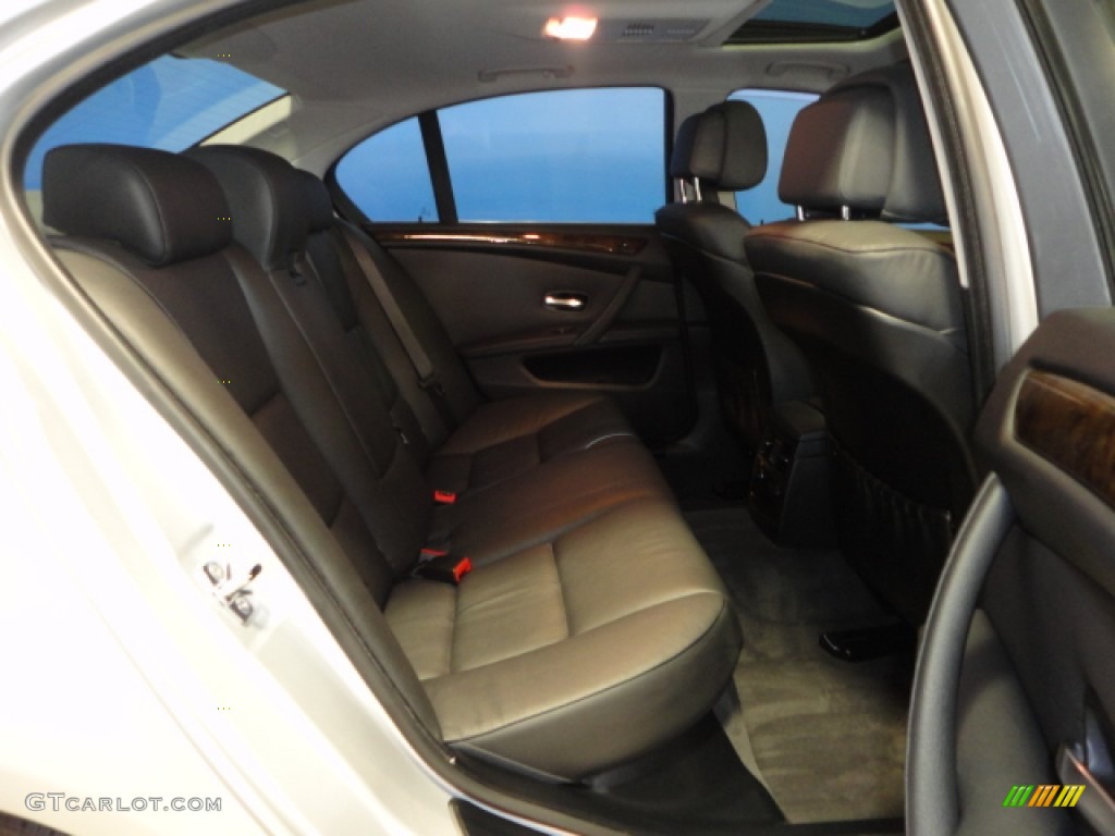 2009 5 Series 528xi Sedan - Titanium Silver Metallic / Black Dakota Leather photo #25