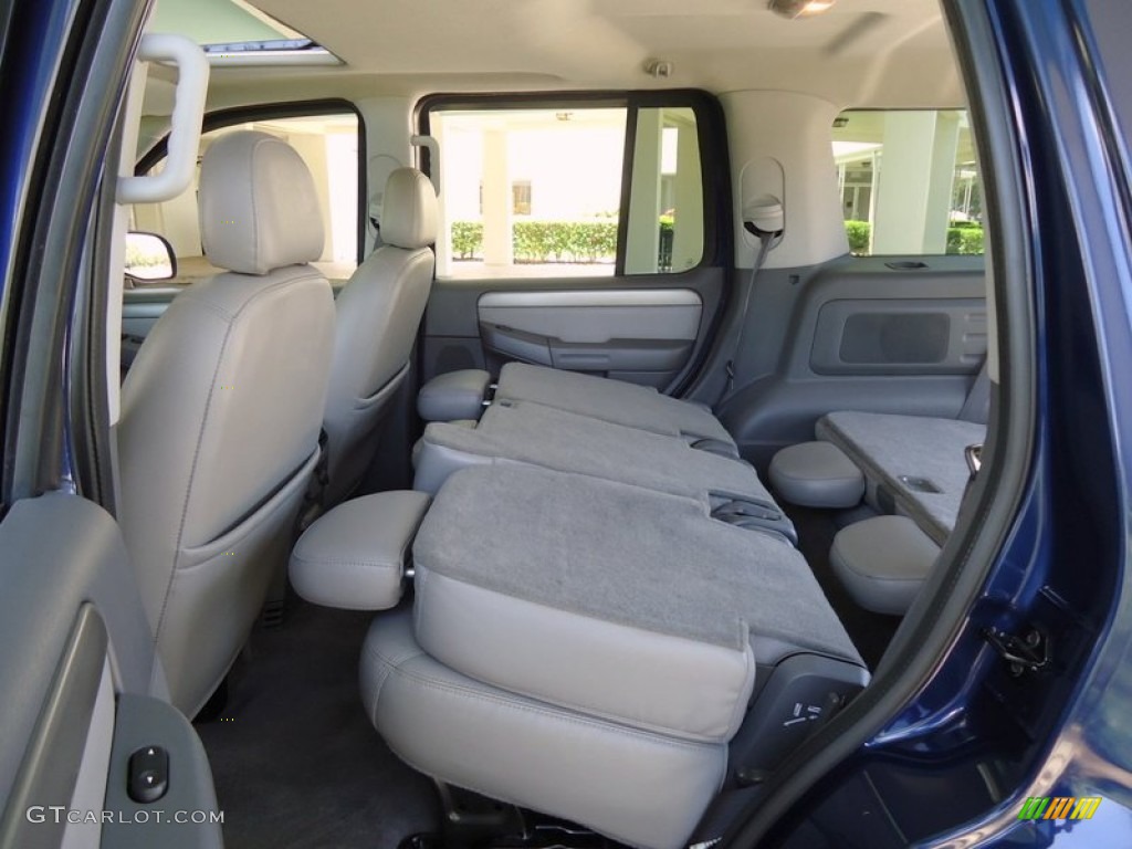 Graphite Interior 2004 Ford Explorer XLT 4x4 Photo #68970104