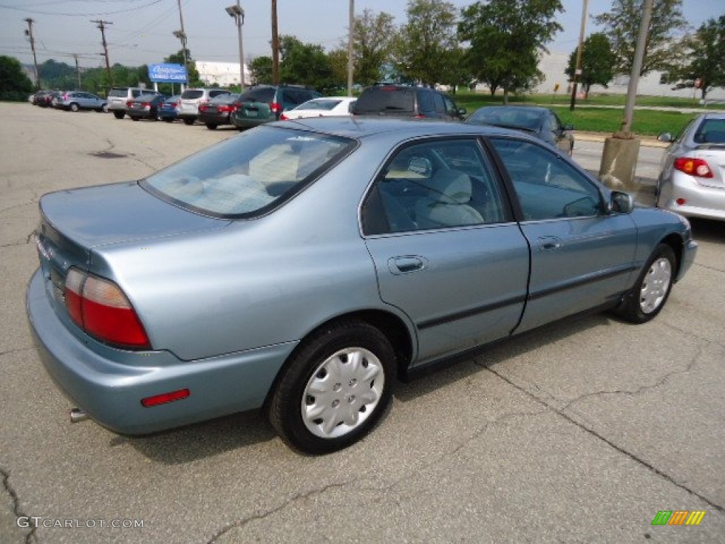 1996 Accord LX Sedan - Sage Green Metallic / Gray photo #4