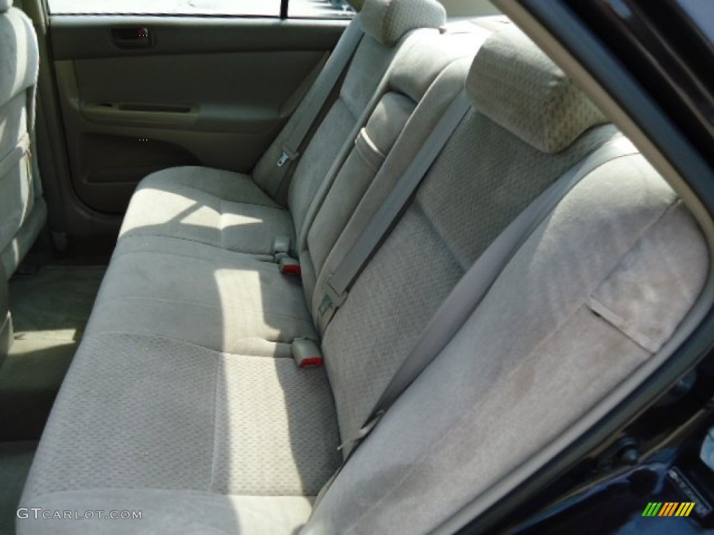 2004 Camry LE - Black / Taupe photo #11