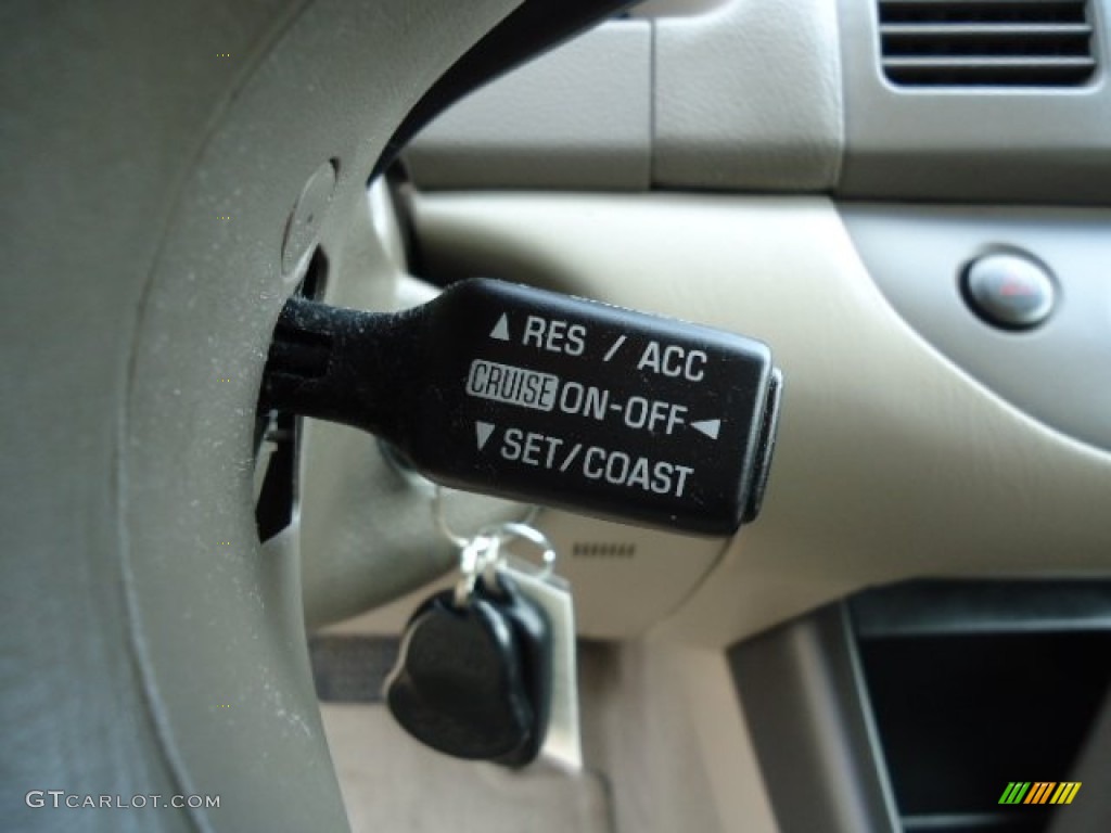 2004 Camry LE - Black / Taupe photo #18