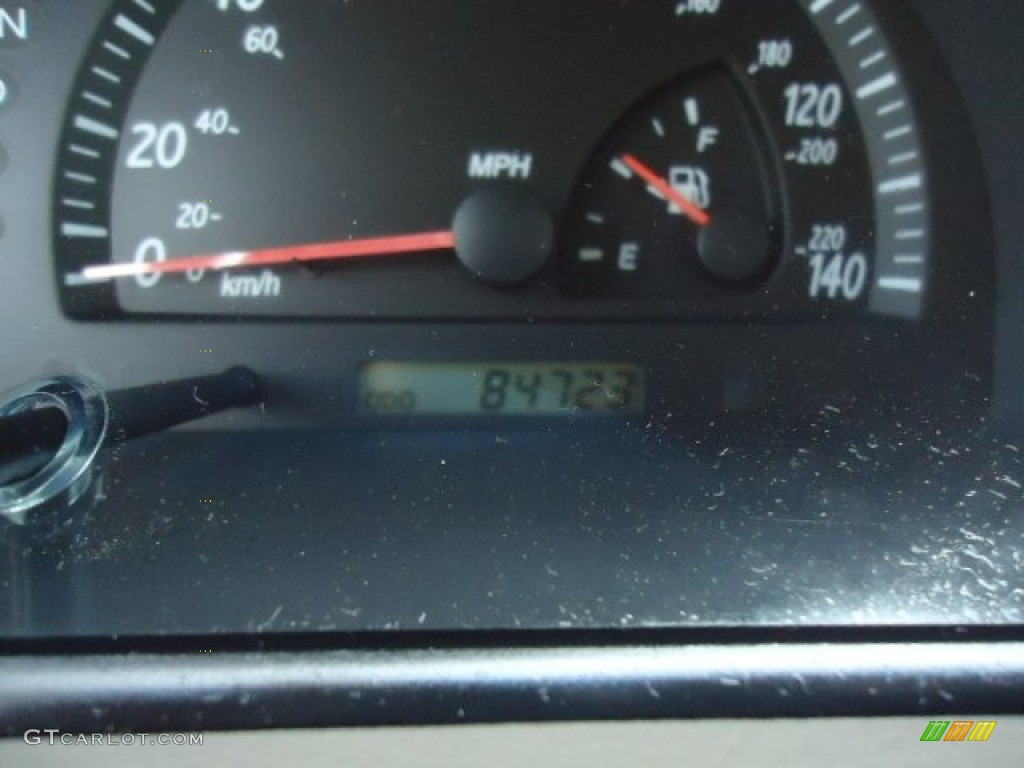 2004 Camry LE - Black / Taupe photo #20