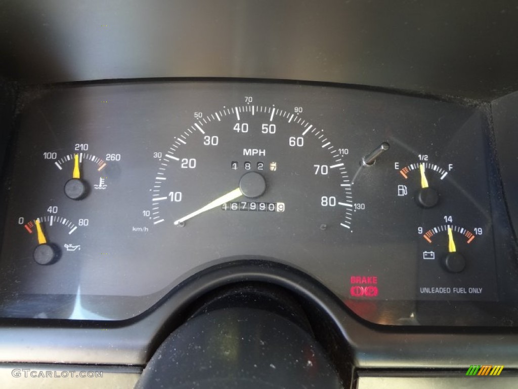 1994 S10 LS Regular Cab - Bright Red / Gray photo #18
