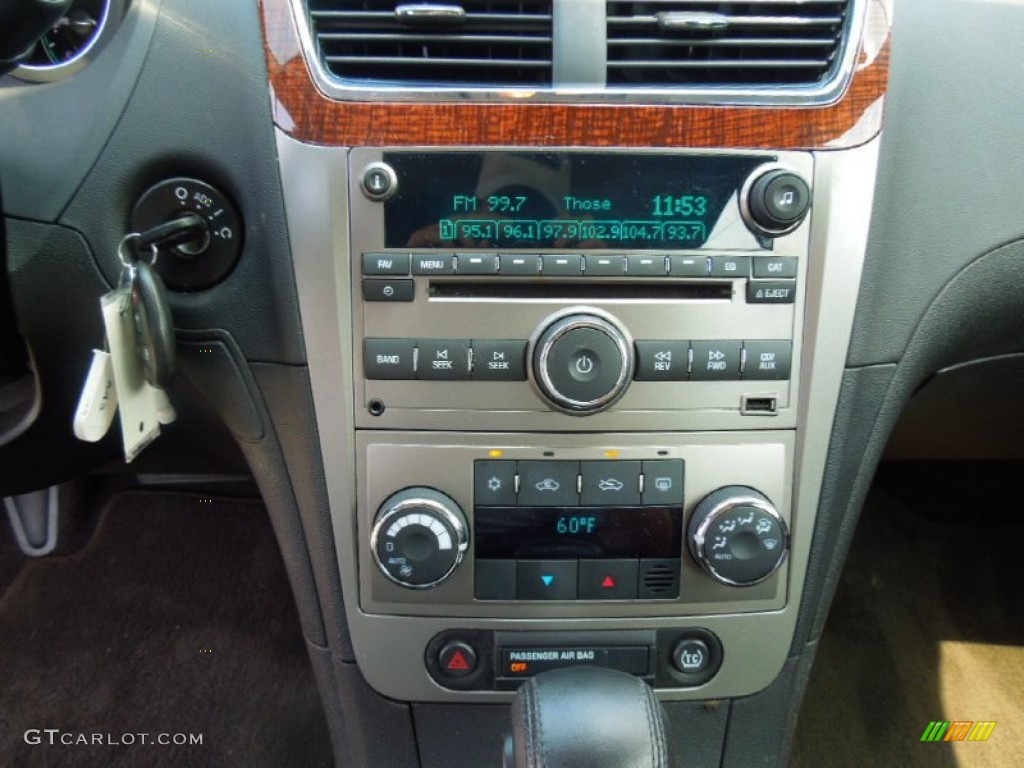 2011 Chevrolet Malibu LTZ Controls Photo #68976008