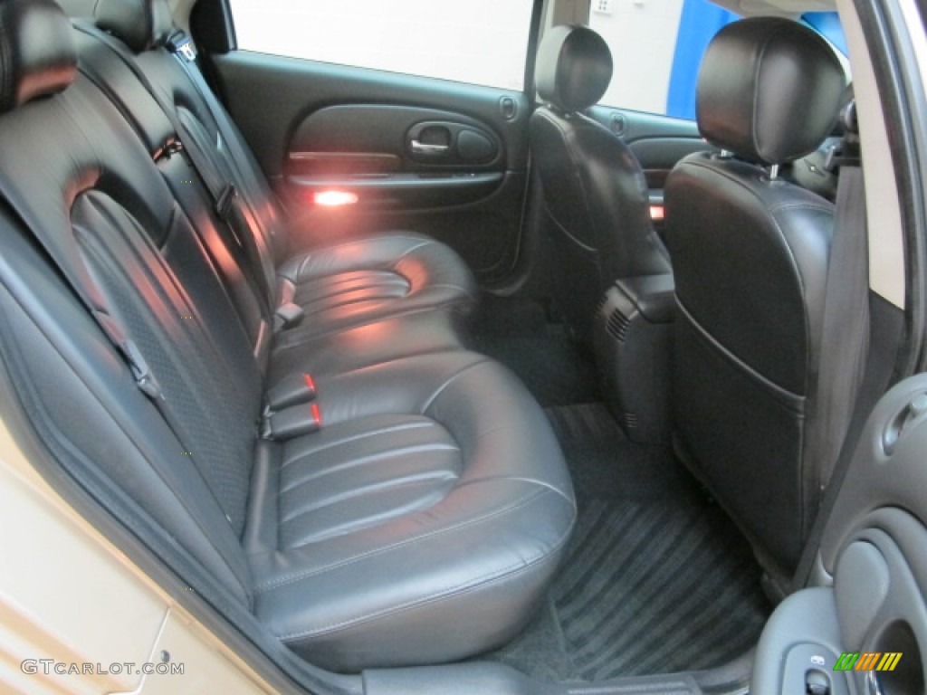 2001 300 M Sedan - Champagne Pearl / Dark Slate Gray photo #20