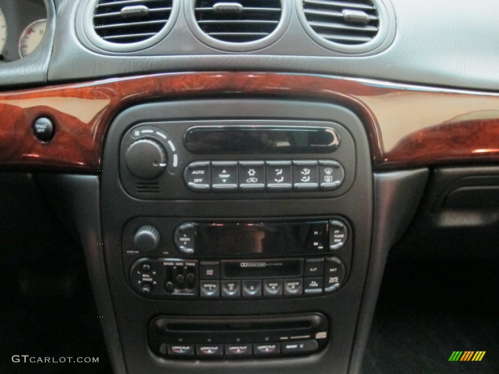 2001 Chrysler 300 M Sedan Controls Photo #68976749