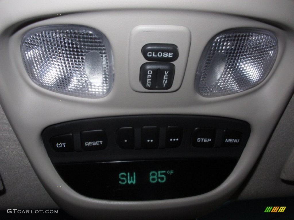 2001 Chrysler 300 M Sedan Controls Photo #68976809