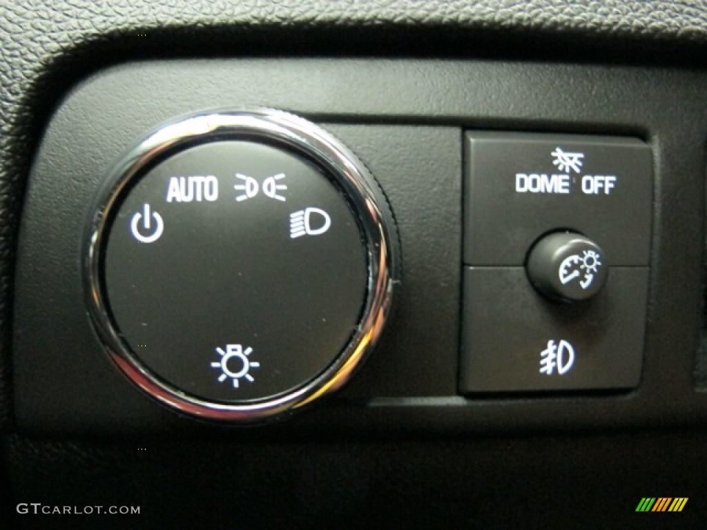 2010 Cadillac Escalade ESV Luxury AWD Controls Photo #68977247