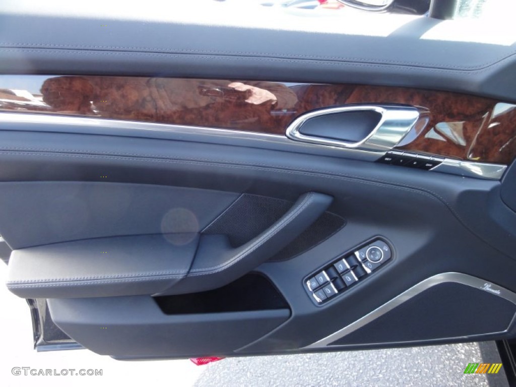 2012 Porsche Panamera Turbo Door Panel Photos