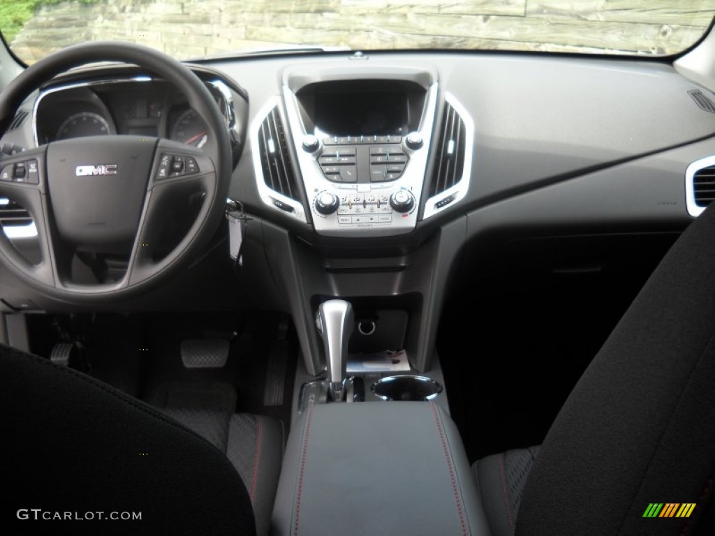 2013 GMC Terrain SLE Jet Black Dashboard Photo #68977976