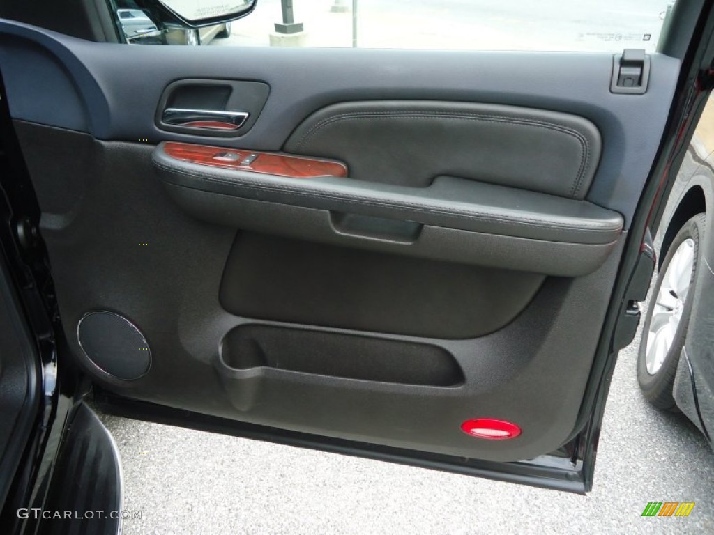 2007 Cadillac Escalade AWD Ebony/Ebony Door Panel Photo #68978519