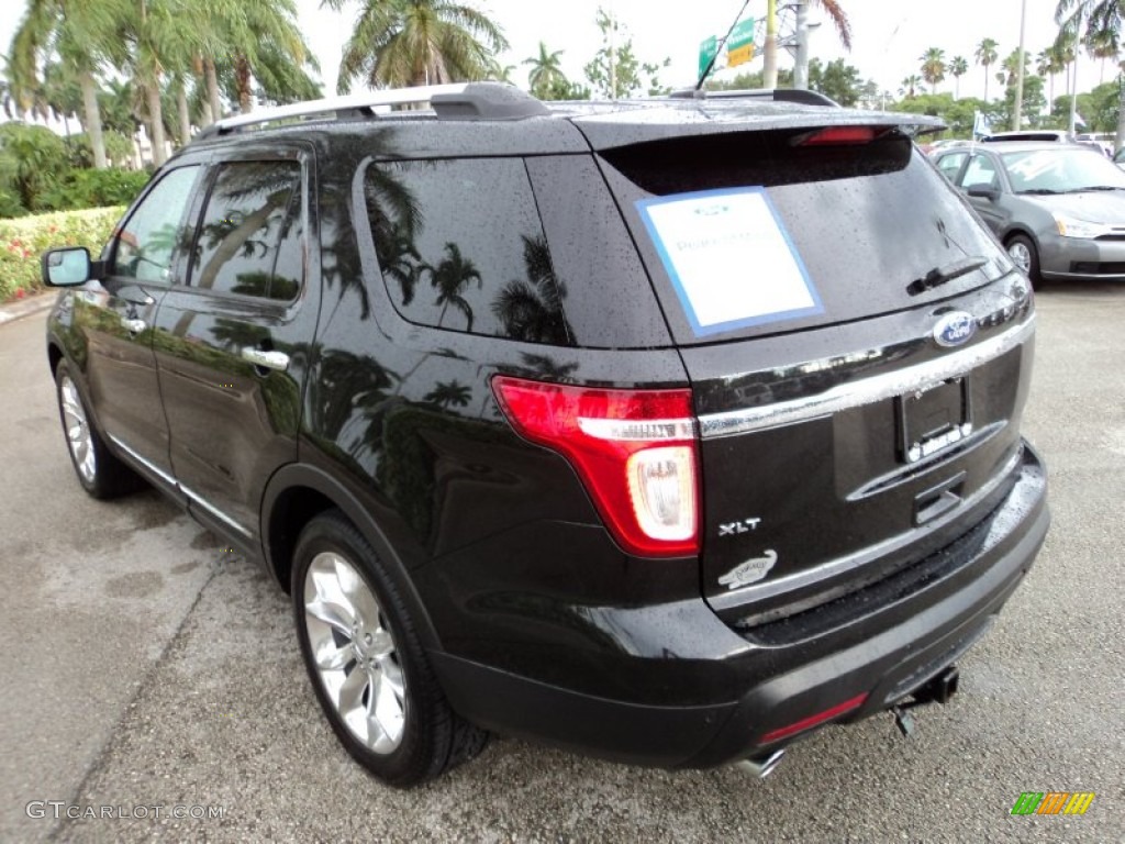 2011 Explorer XLT - Tuxedo Black Metallic / Charcoal Black photo #10