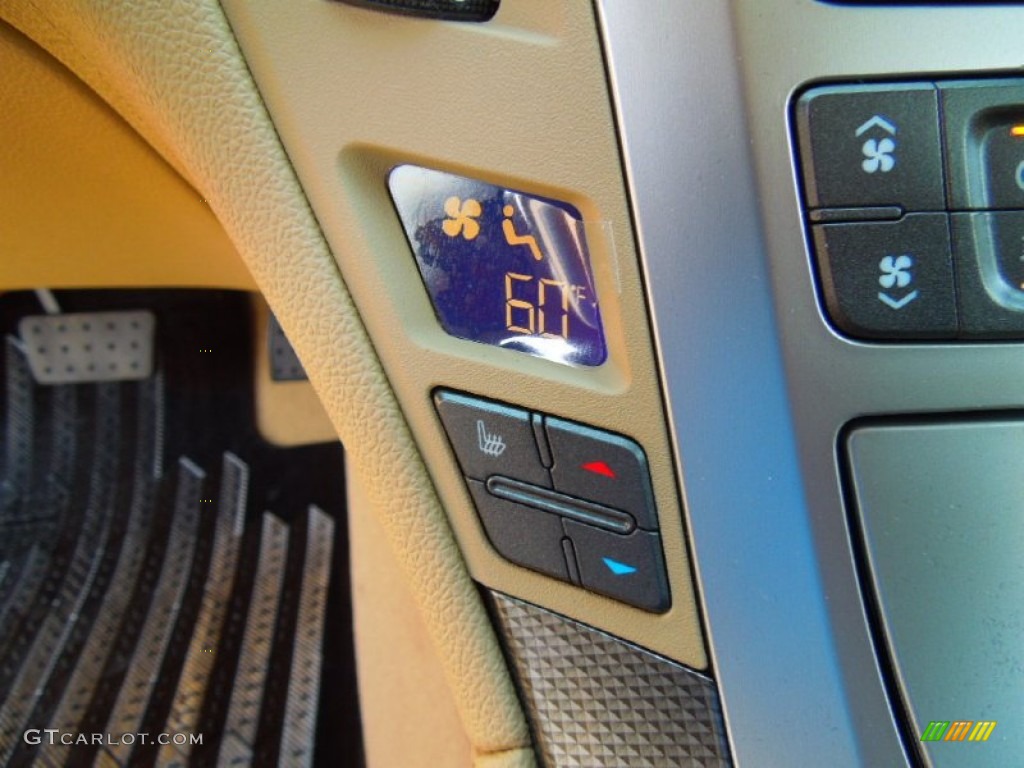 2012 Cadillac CTS 3.6 Sedan Controls Photo #68979650