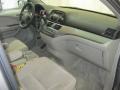 2006 Silver Pearl Metallic Honda Odyssey EX  photo #32