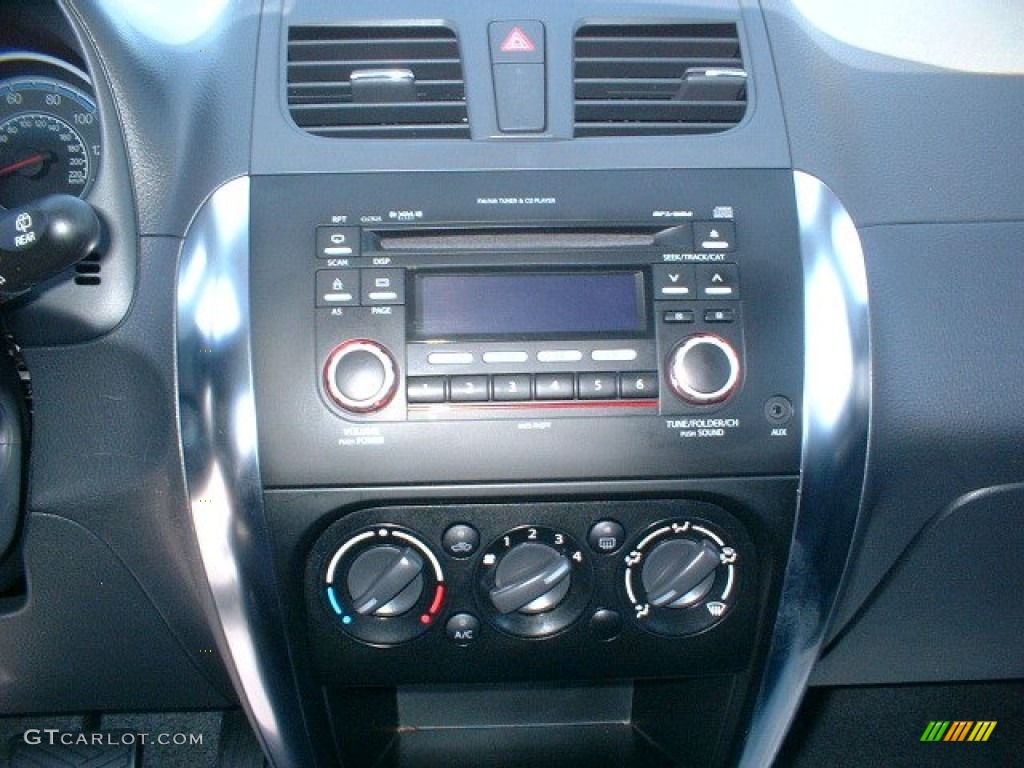 2011 SX4 Crossover Technology AWD - Vivid Red / Black photo #13