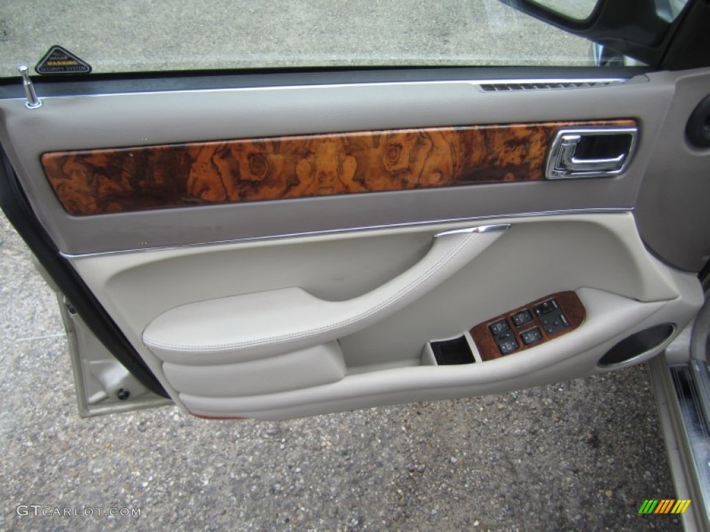 1995 Jaguar XJ XJ6 Ivory Door Panel Photo #68982995