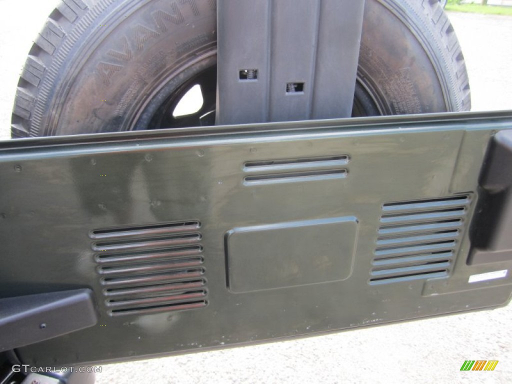2005 Wrangler X 4x4 - Moss Green Pearlcoat / Dark Slate Gray photo #20
