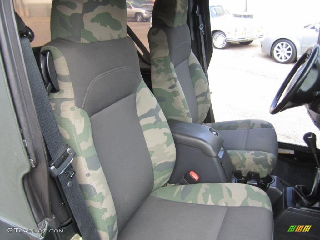 2005 Wrangler X 4x4 - Moss Green Pearlcoat / Dark Slate Gray photo #26