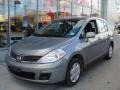 Magnetic Gray - Versa 1.8 S Hatchback Photo No. 3