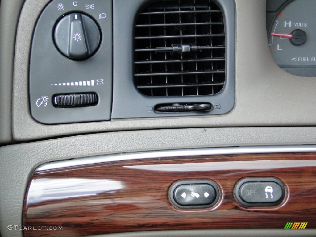 2004 Grand Marquis LS - Gold Ash Metallic / Medium Parchment photo #16