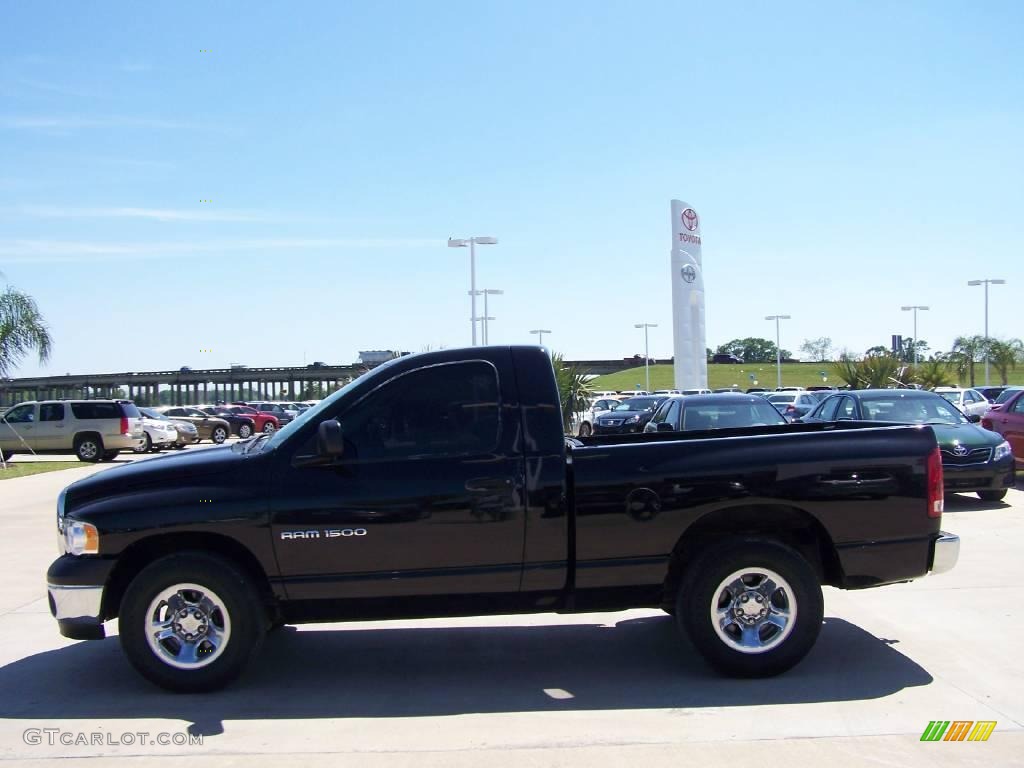 2002 Ram 1500 ST Regular Cab - Black / Taupe photo #6