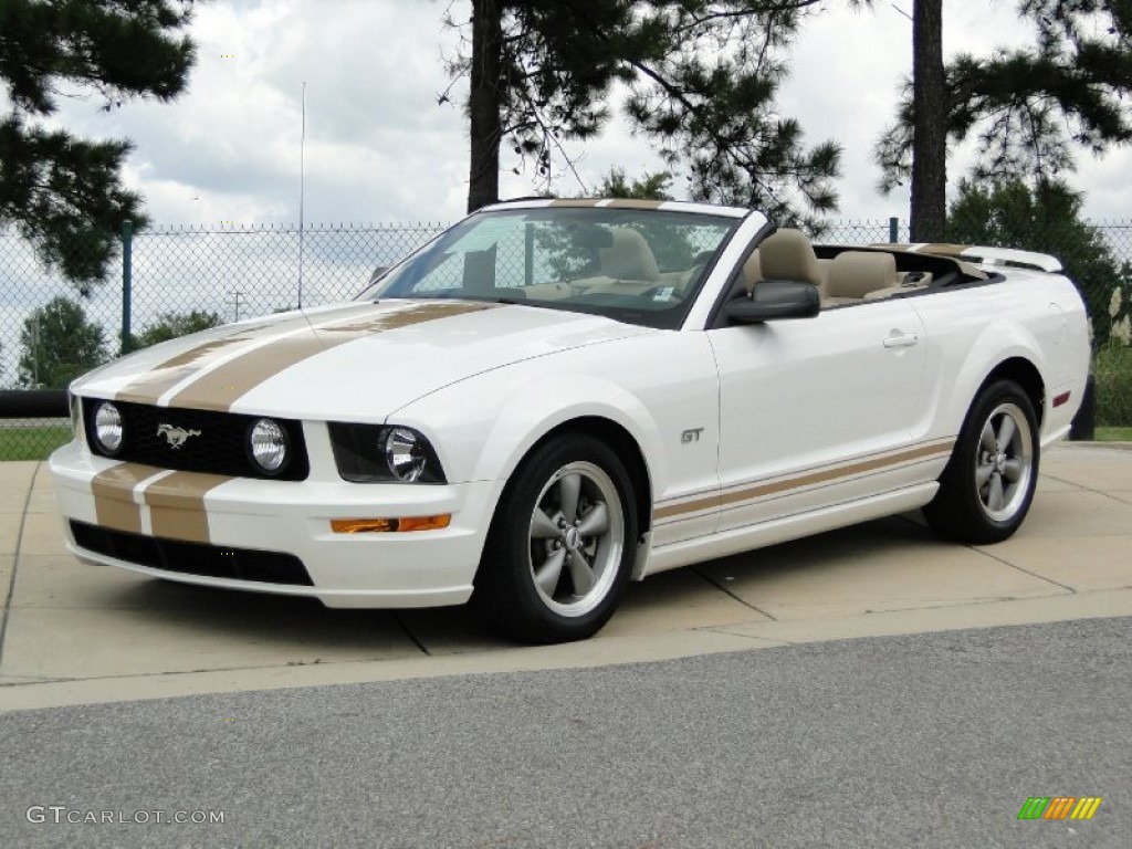2006 Mustang GT Premium Convertible - Performance White / Light Parchment photo #10