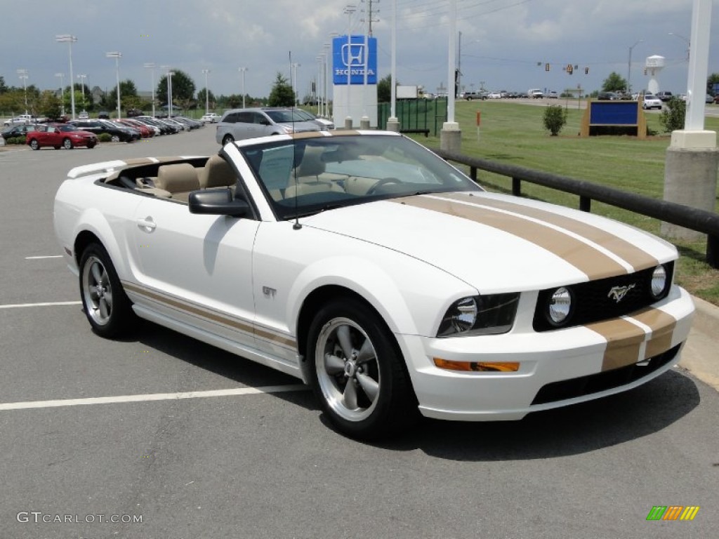 2006 Mustang GT Premium Convertible - Performance White / Light Parchment photo #34