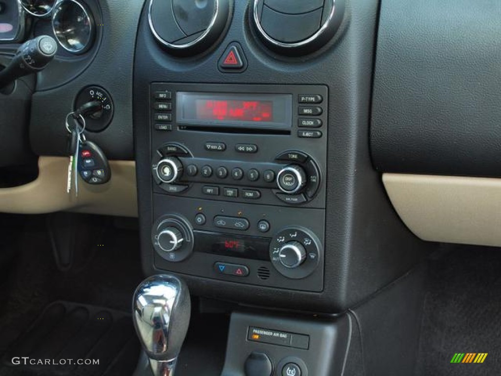 2006 G6 GTP Coupe - Black / Light Taupe photo #9