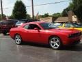 Redline 3 Coat Pearl - Challenger SXT Photo No. 2