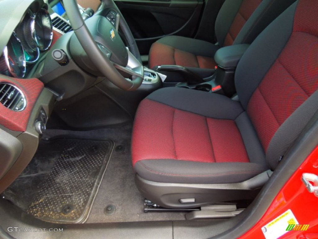 Jet Black/Sport Red Interior 2012 Chevrolet Cruze LT/RS Photo #68989312