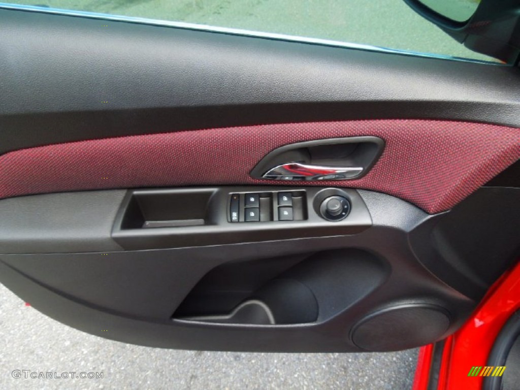 2012 Chevrolet Cruze LT/RS Jet Black/Sport Red Door Panel Photo #68989330