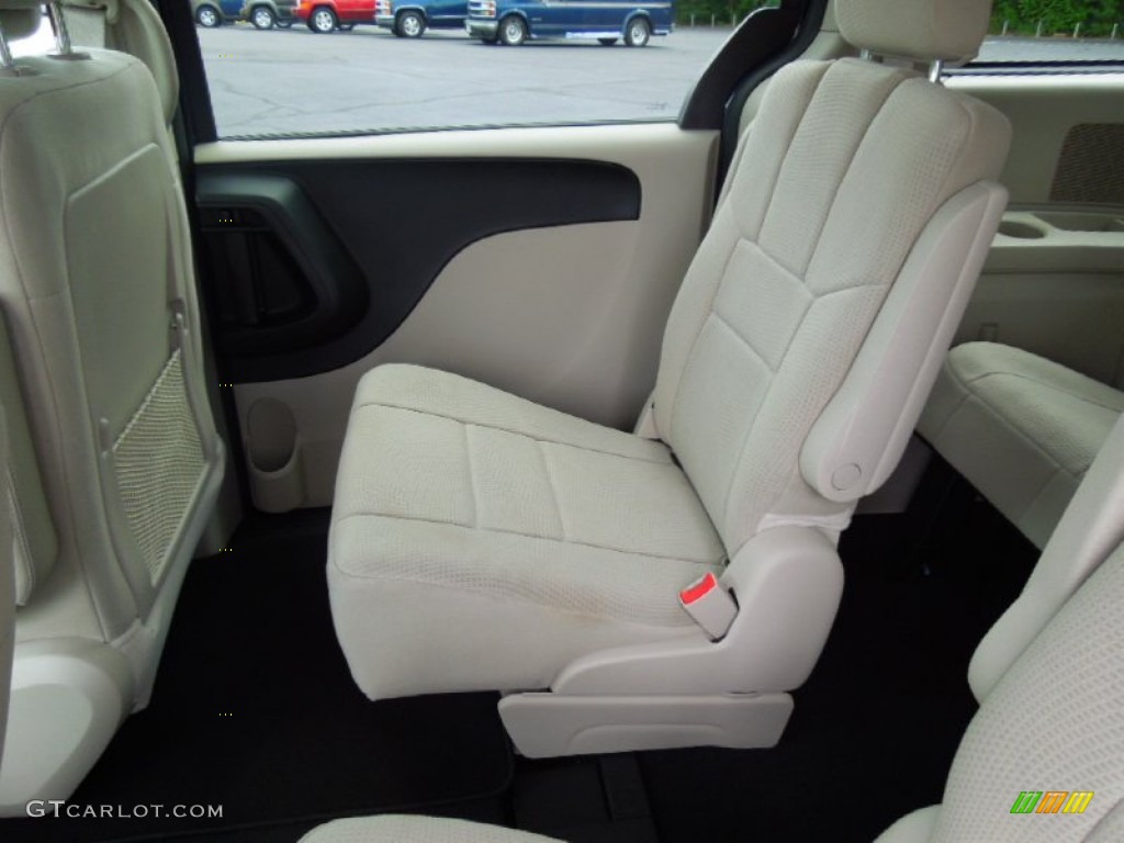 2012 Dodge Grand Caravan SE Rear Seat Photo #68990079