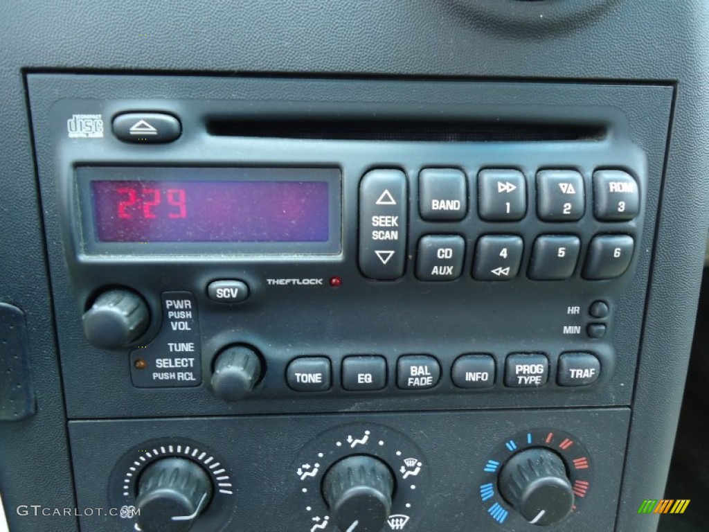 2005 Pontiac Grand Prix Sedan Audio System Photos