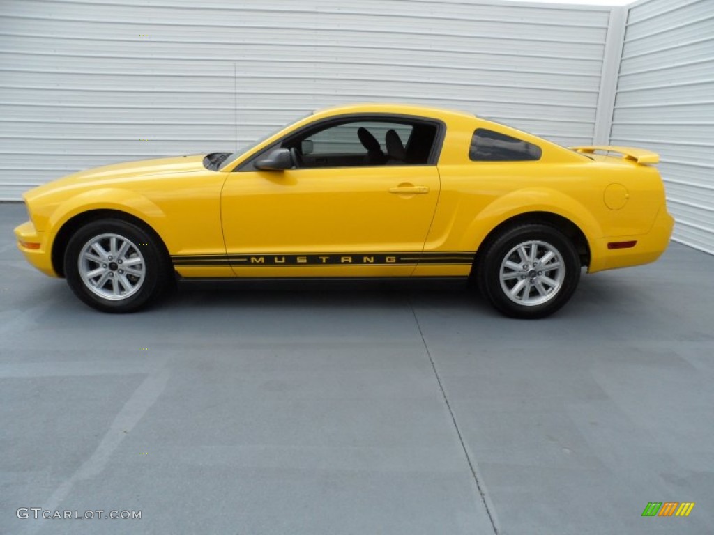 2006 Mustang V6 Deluxe Coupe - Screaming Yellow / Dark Charcoal photo #5