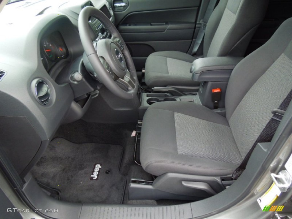 Dark Slate Gray Interior 2012 Jeep Patriot Altitude Photo #68991202
