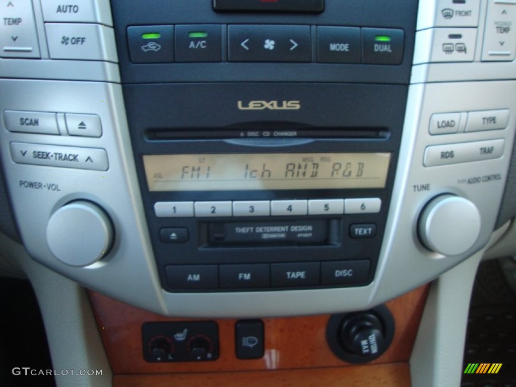 2004 Lexus RX 330 AWD Audio System Photo #68993179