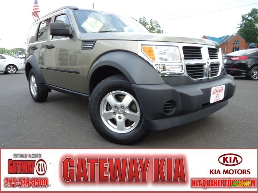 Light Khaki Metallic Dodge Nitro