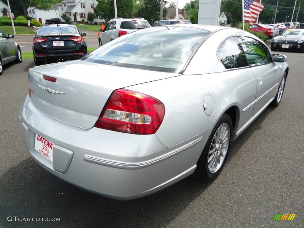 2003 Sebring LXi Coupe - Ice Silver Pearlcoat / Dark Taupe/Medium Taupe photo #5