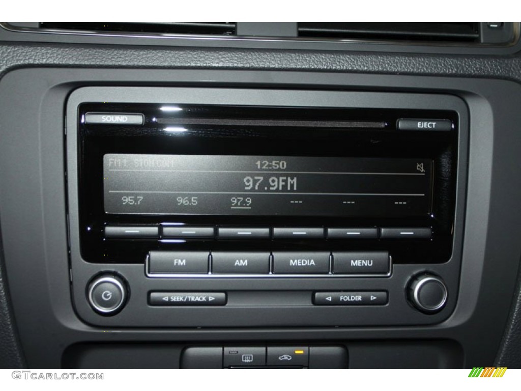 2013 Volkswagen Jetta S Sedan Audio System Photos