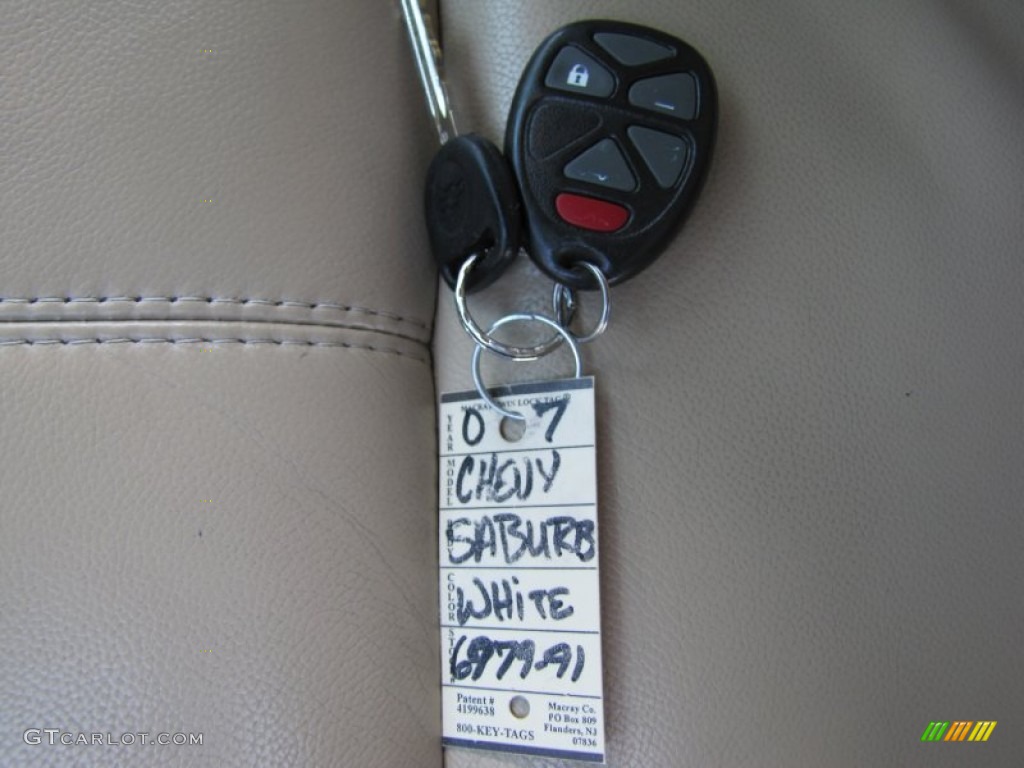 2007 Chevrolet Suburban 1500 LTZ 4x4 Keys Photo #68998114
