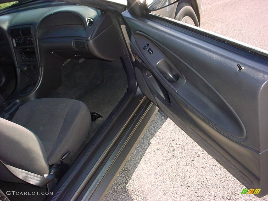 2002 Mustang V6 Coupe - Mineral Grey Metallic / Medium Graphite photo #11