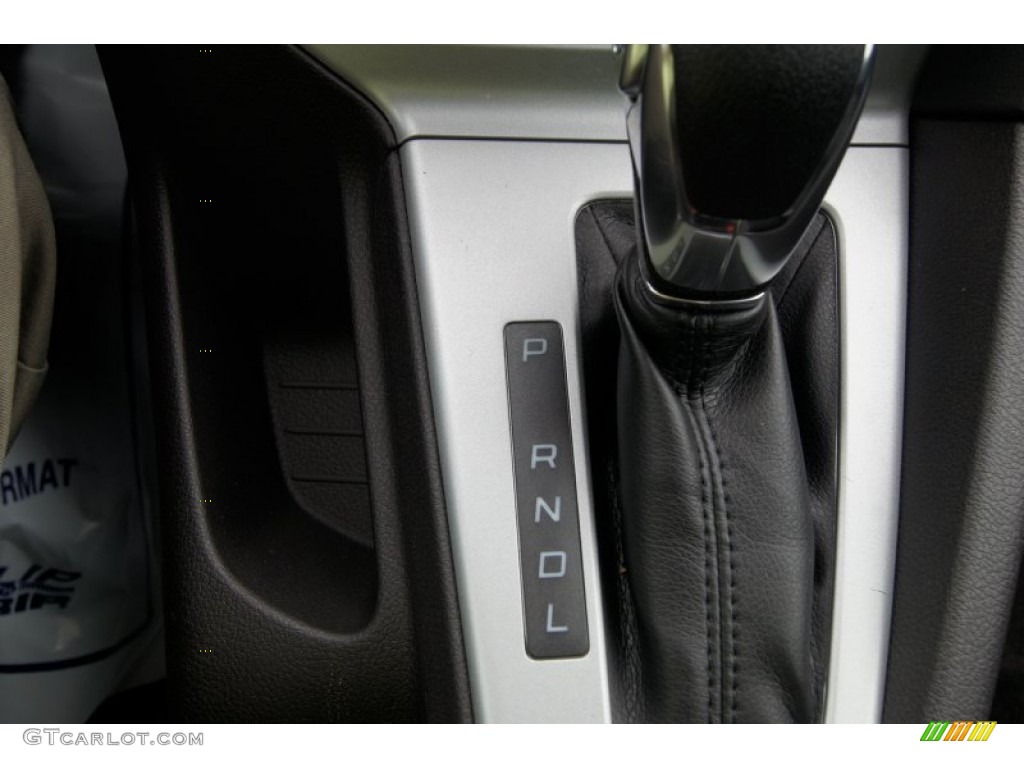 2012 Focus SE Sedan - Ingot Silver Metallic / Charcoal Black photo #27