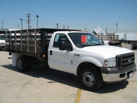 2005 Ford F350 Super Duty XL Regular Cab Chassis Stake Truck Data, Info and Specs