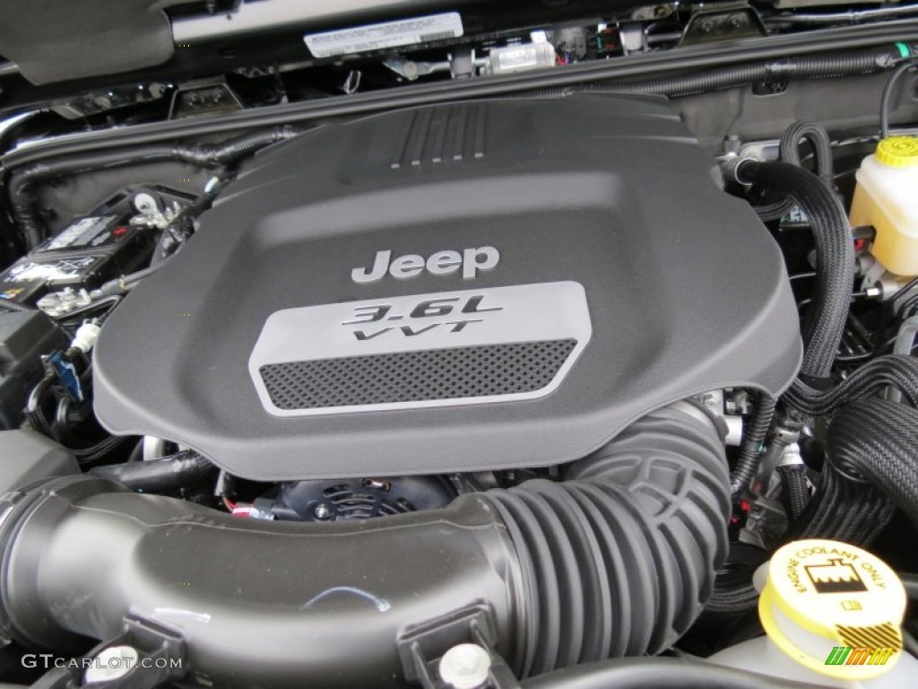 2012 Jeep Wrangler Unlimited Sahara 4x4 3.6 Liter DOHC 24-Valve VVT Pentastar V6 Engine Photo #69004105