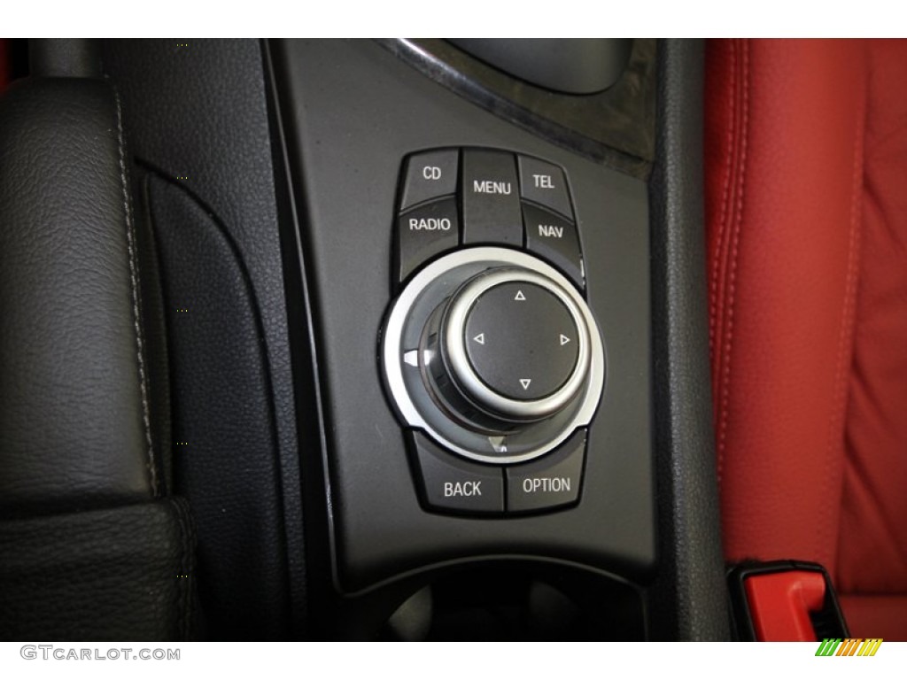 2010 BMW 1 Series 128i Coupe Controls Photo #69007980