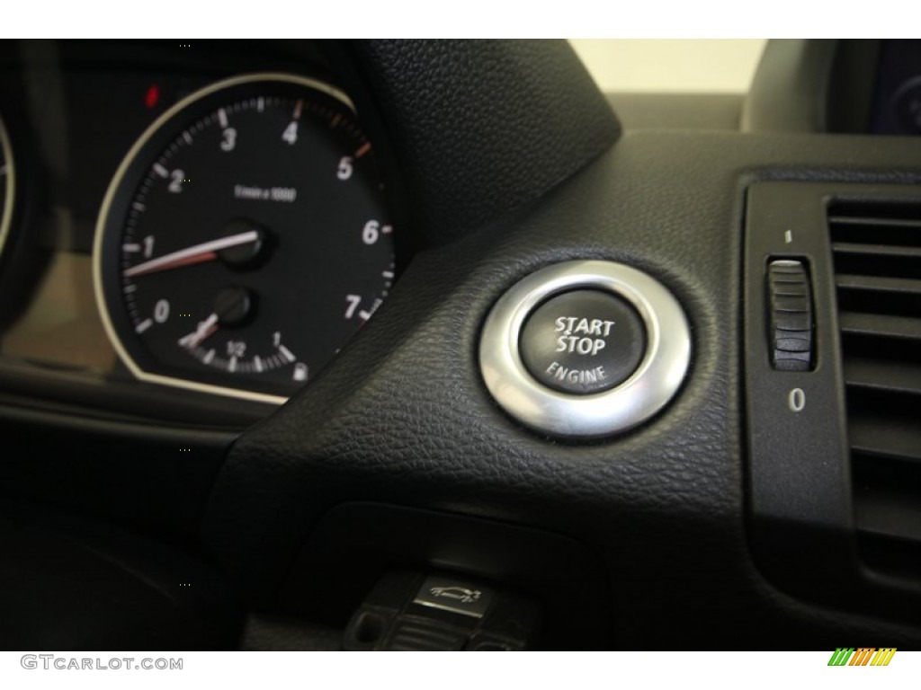 2010 BMW 1 Series 128i Coupe Controls Photo #69008007