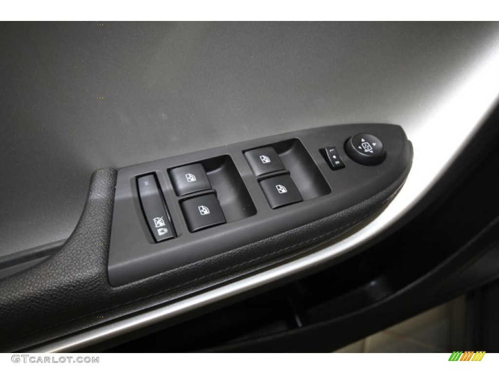 2012 Chevrolet Volt Hatchback Controls Photo #69008572