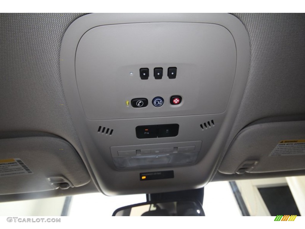 2012 Chevrolet Volt Hatchback Controls Photo #69008860