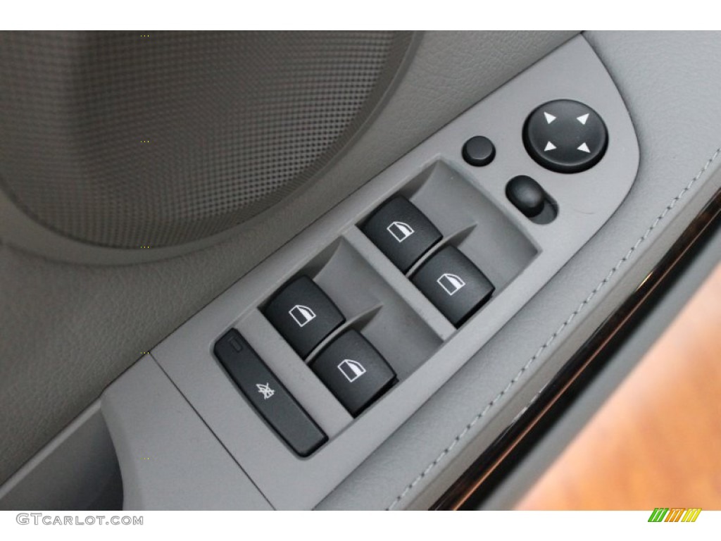 2007 BMW 3 Series 335i Sedan Controls Photo #69009247